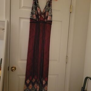 JohnPaulRichard Sleeveless Maxi Dress in Burgundy and Black Pattern